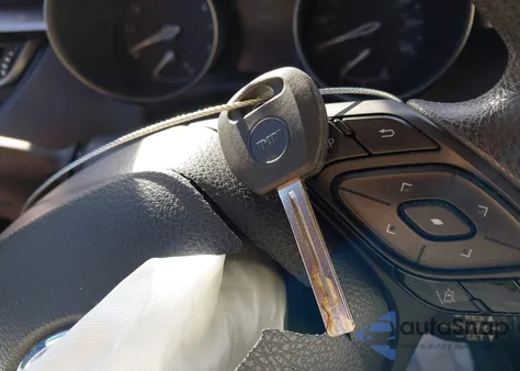 2021 Toyota C-Hr Le from USA, damaged, VIN JTNKHMBX7M1111580